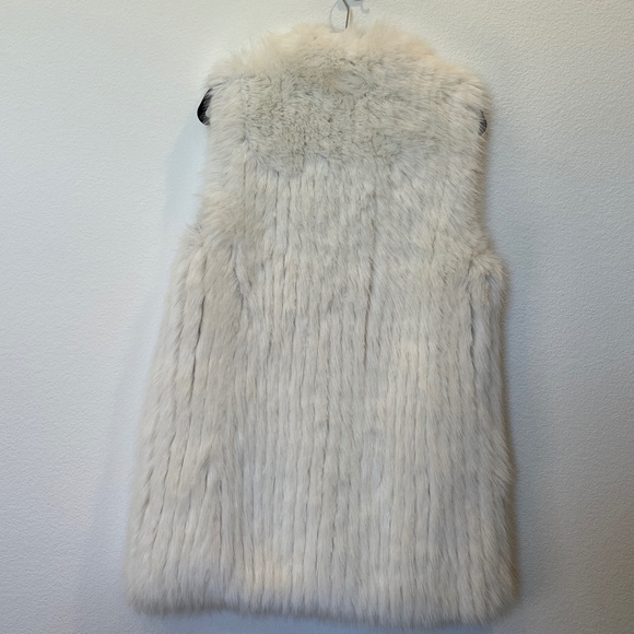 Donna Salyers Fabulous Furs White Faux Fur Long Vest Medium - Picture 5 of 5